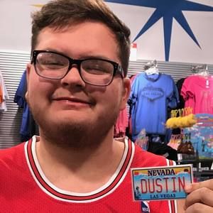 Meet your Posher, Dustin